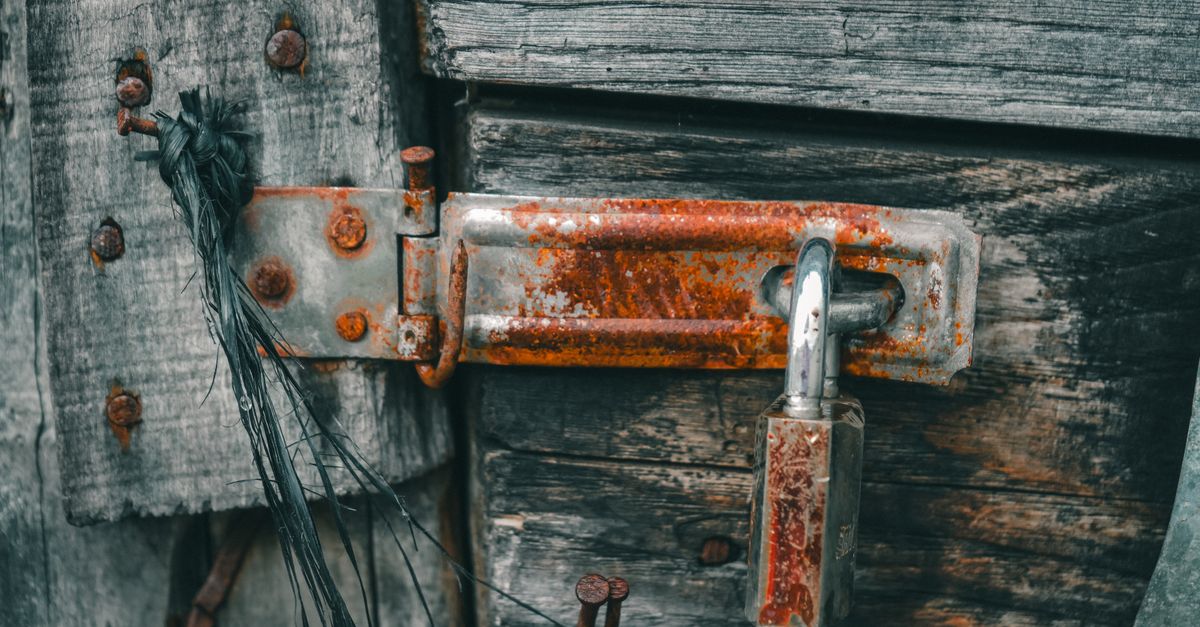 locksmith service technician — Expert Locksmith Pros